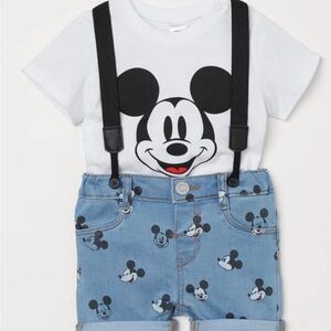 H&M Mickey Mouse Shorts With Suspenders Size 12 month’s.